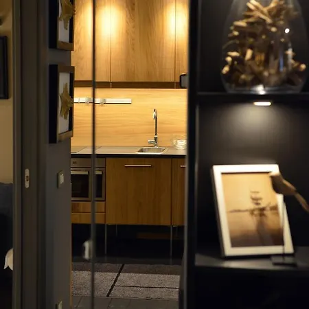 Qb/four Apartment