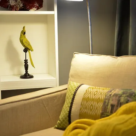 Qb/four Apartment *